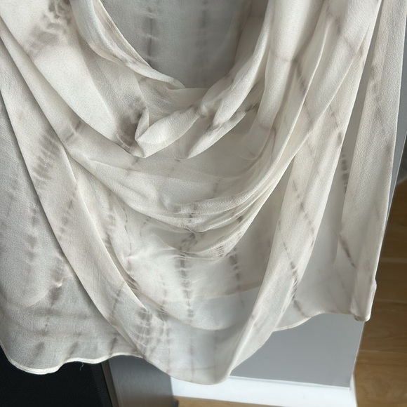 MAGGIE WARD Women's Cream Sheer Drape Neck Sleeveless Top Size S - Picture 3 of 11